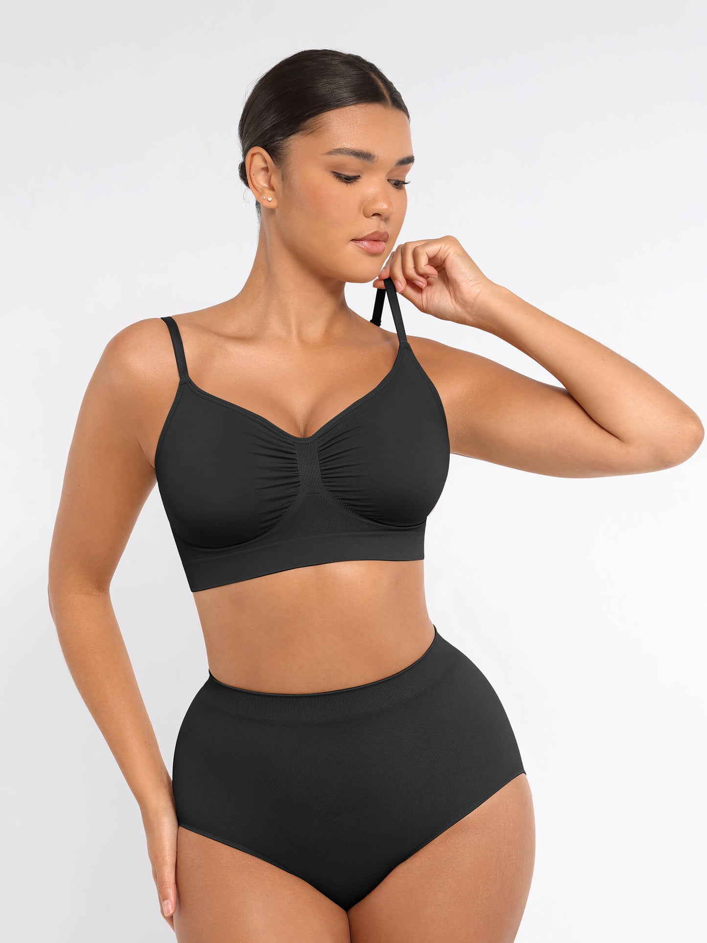 Shapetly.™ 3-Pack Smooth Seamless Wireless Bra Bundle